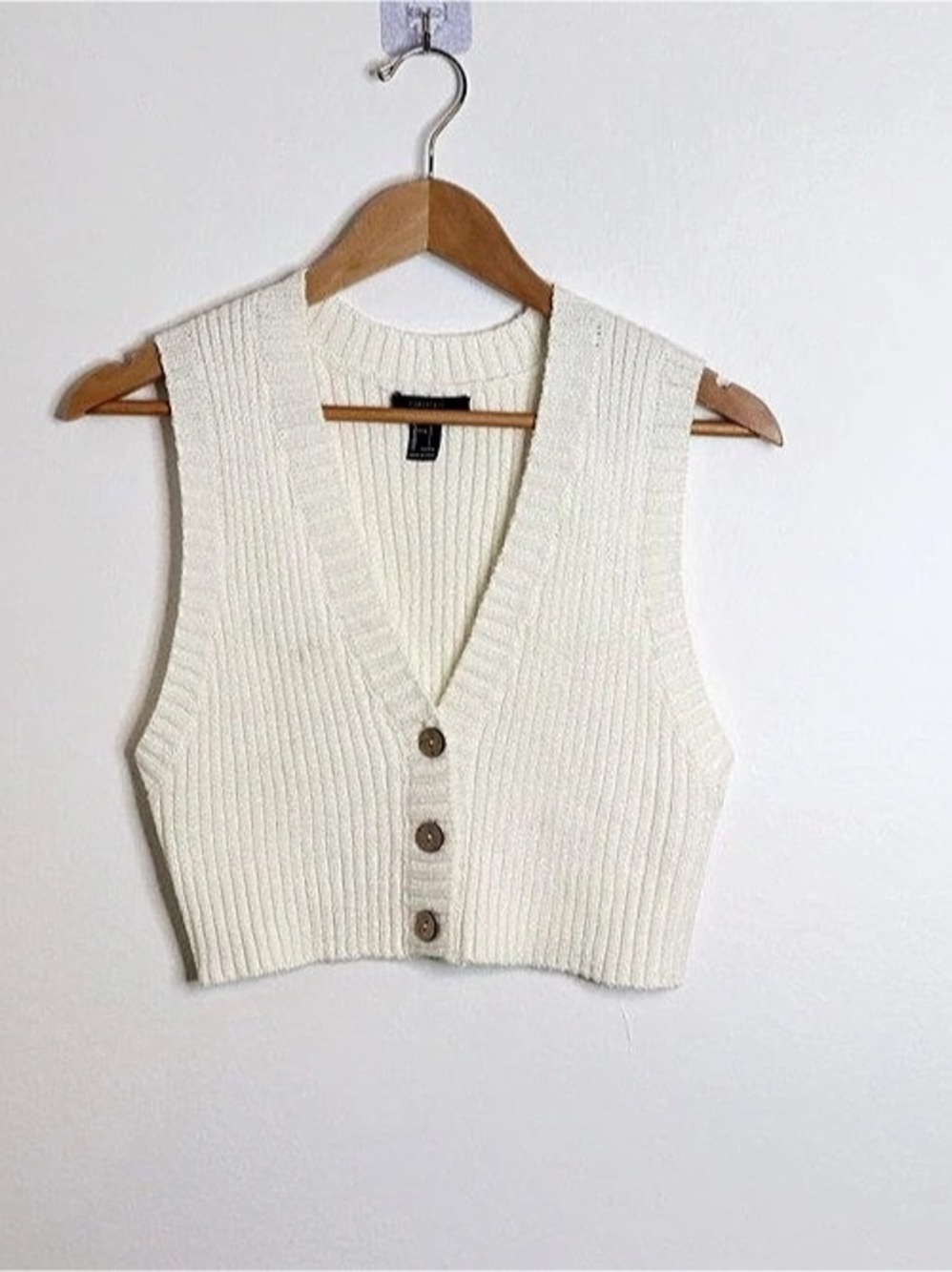 Forever 21 Cream Ribbed Button Front Sweater Vest L